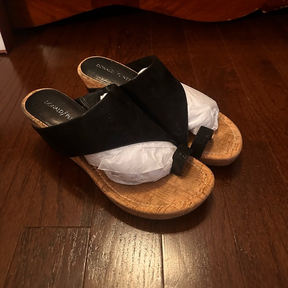 Women’s wedge shoes - Picture 1 of 4